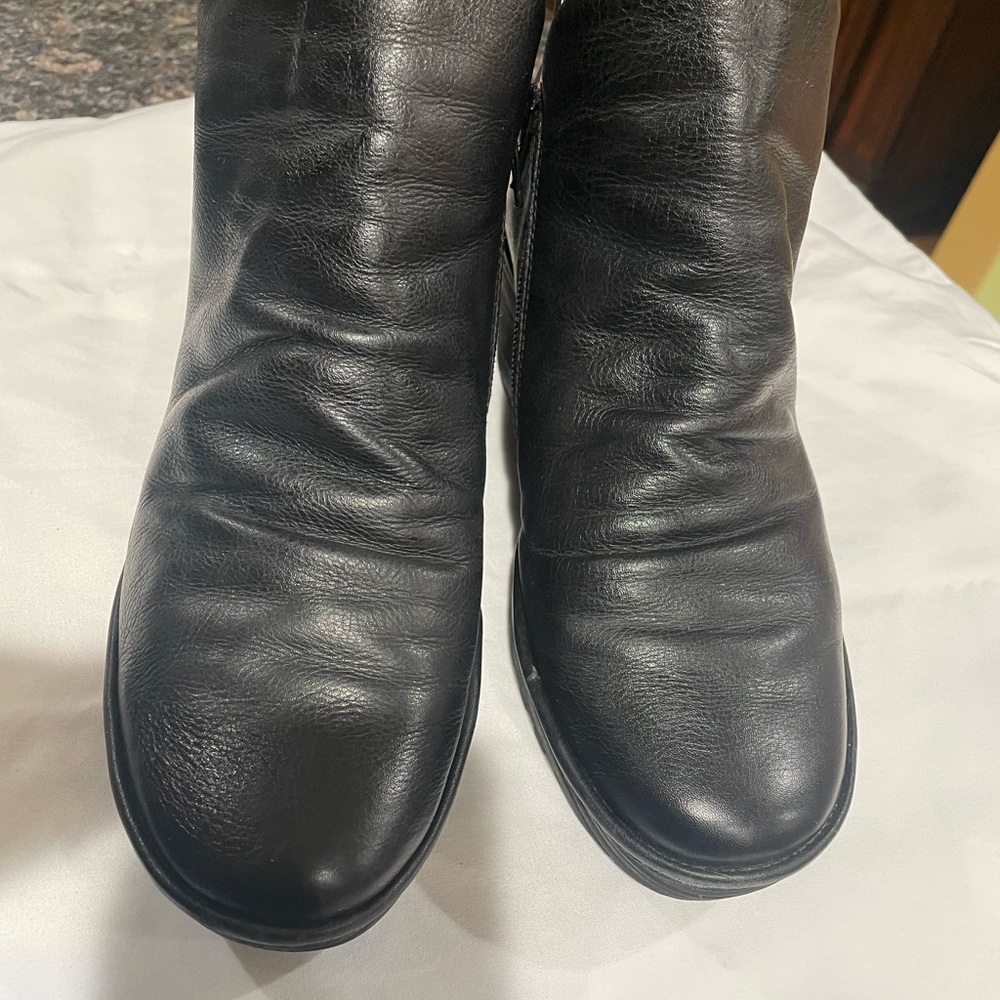Women’s Fly London leather booties size 39, in Black, condition is good.
